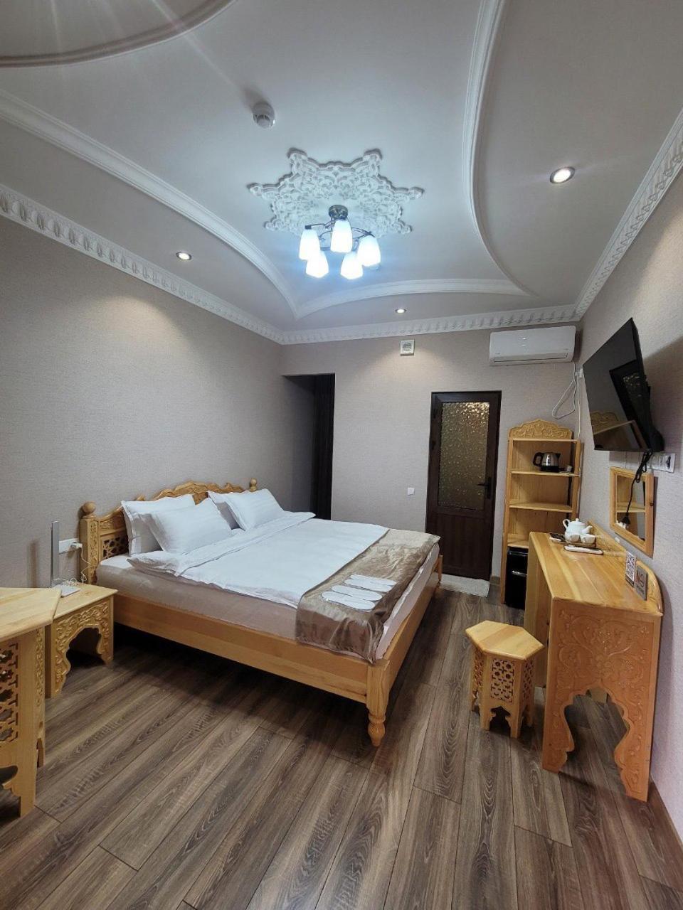Deluxe Double Room with Shower